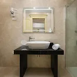 Boutique Golden Key - -