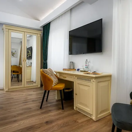 Boutique Golden Key - - 4*