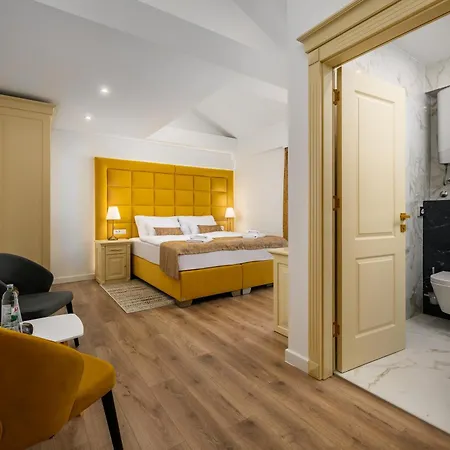 Boutique Golden Key - - 4*