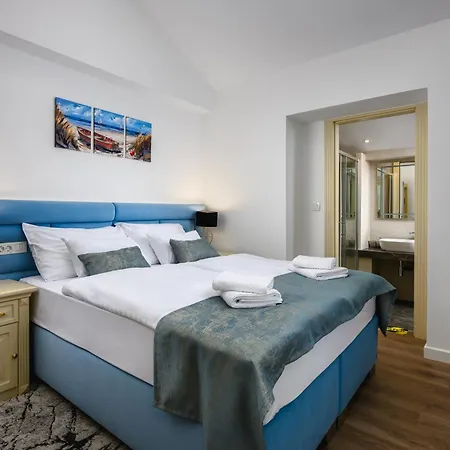 Boutique Golden Key - - 4* بوريتش