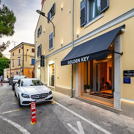Boutique Golden Key - - فندق