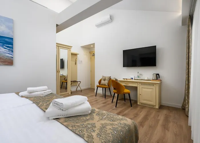 Boutique Golden Key - - 4* Poreč