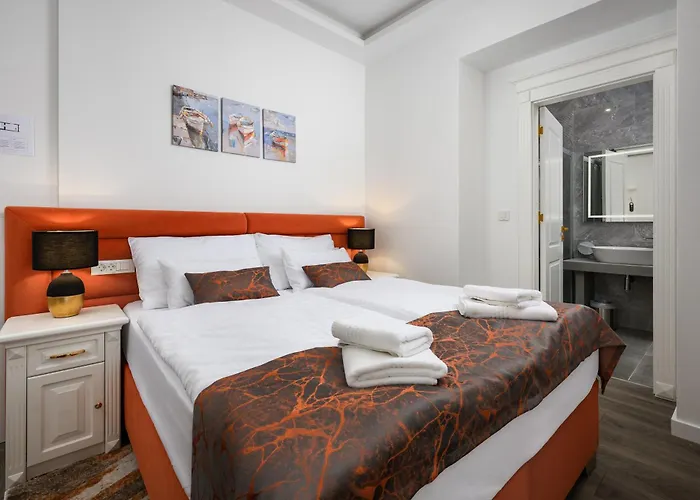 Boutique Golden Key - - 4*