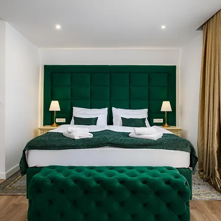 Boutique Golden Key - - 4* Пореч