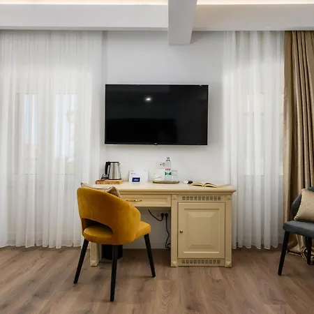 Boutique Golden Key - - 4* Пореч