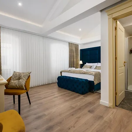 Boutique Golden Key - - Готель Пореч