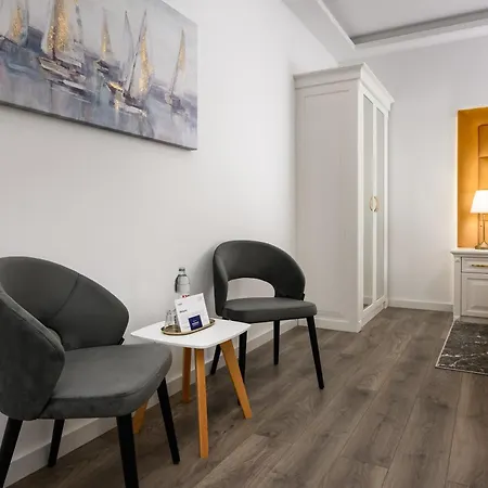 Boutique Golden Key - -