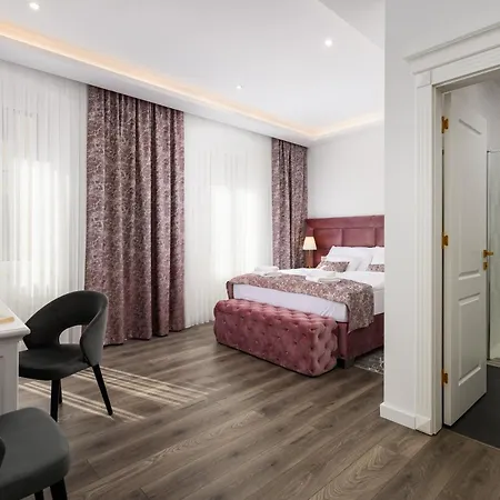 מלון Boutique Golden Key - - 4*