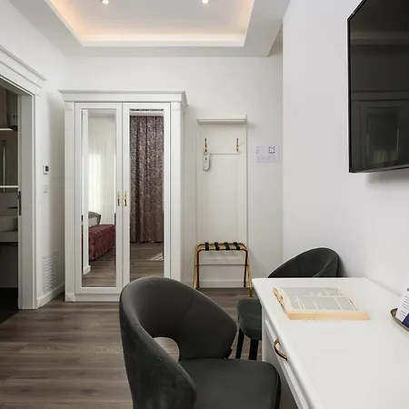 Hotel Boutique Golden Key - - Poreč