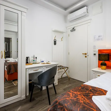 Boutique Golden Key - - Hotel 4*