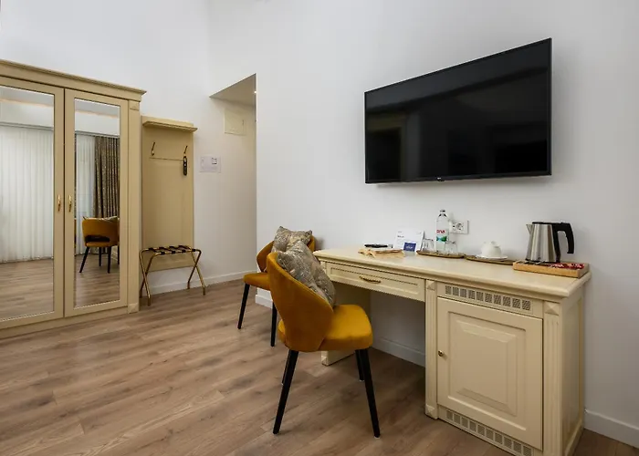 Boutique Golden Key - - 4* Пореч