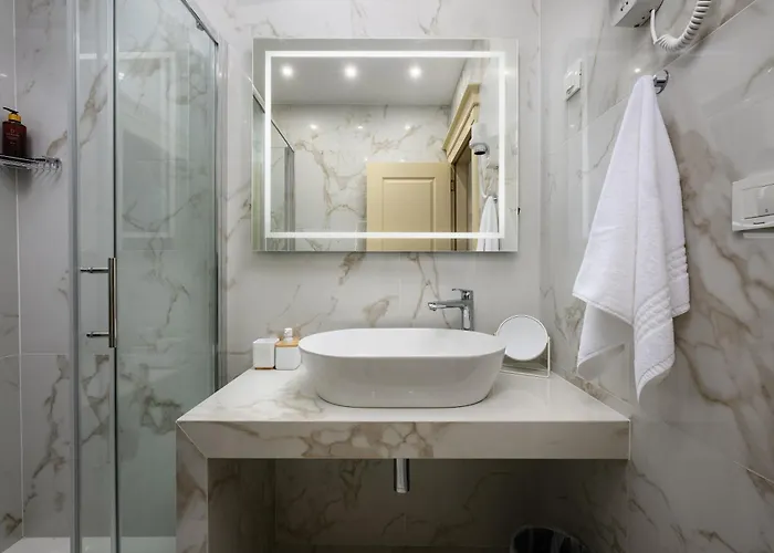 Boutique Golden Key - - 4*