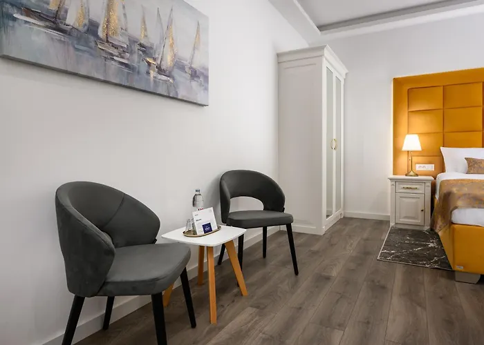 Boutique Golden Key - -