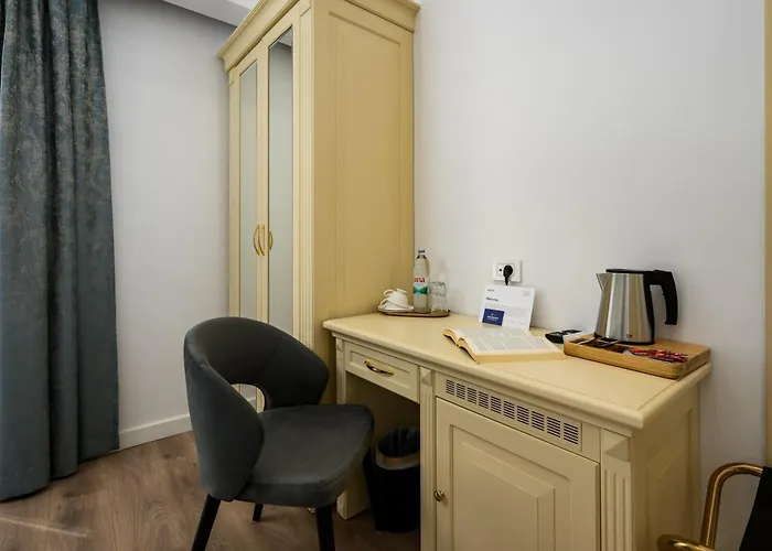 Отель Boutique Golden Key - -