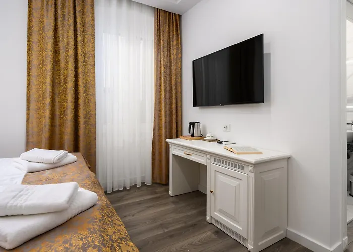 Отель Boutique Golden Key - - 4*