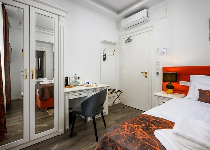 Boutique Golden Key - - Отель 4*