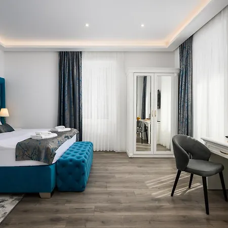 Boutique Golden Key - - Hotell 4*