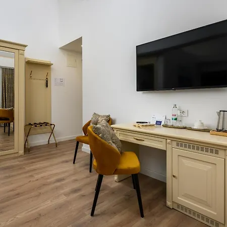 Boutique Golden Key - - 4* Poreč