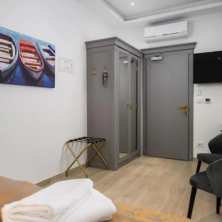 Boutique Golden Key - - Hotell 4*