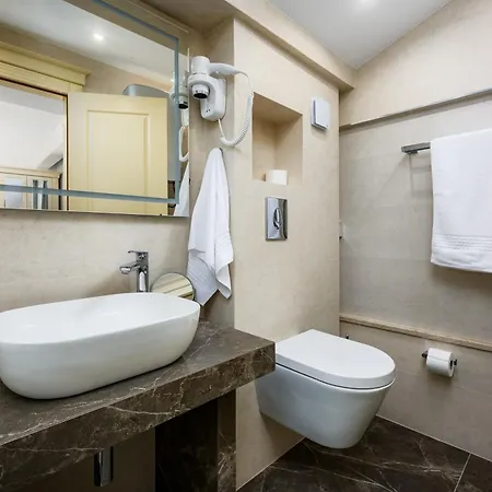 Boutique Golden Key - - Hotell 4*