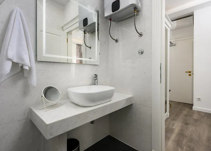 Boutique Golden Key - - 4*